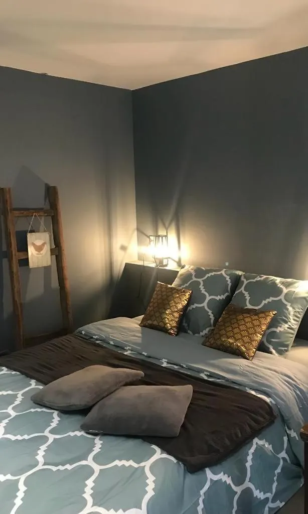 Hotel Matin de Saône à Fontaines-Saint-Martin 0*,  France